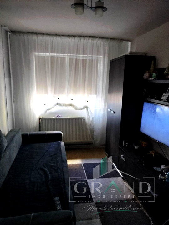 2 camere decomandate | Etaj 1/10 | Balcon | Clăbucet/Manastur–lângă pădure