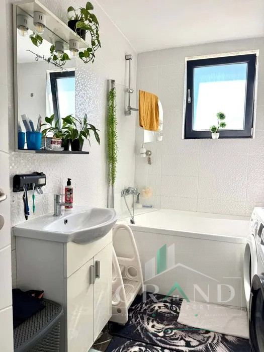 Apartament 2 camere, Floresti