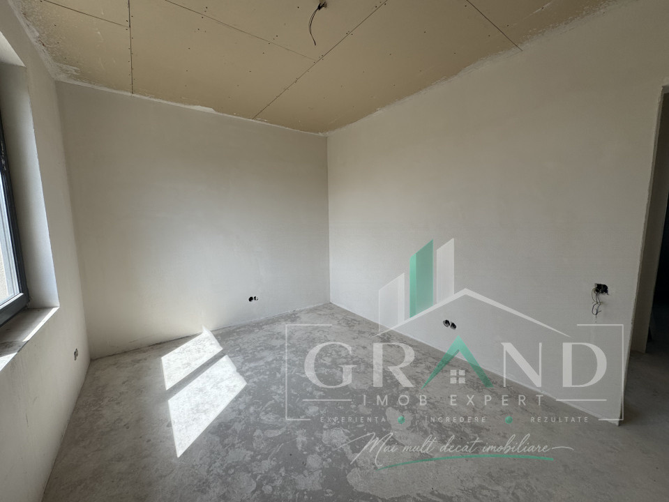 OPORTUNITATE! Casă individuală | 4 camere | 3 băi | Garaj | Teren 450 mp| Dezmir