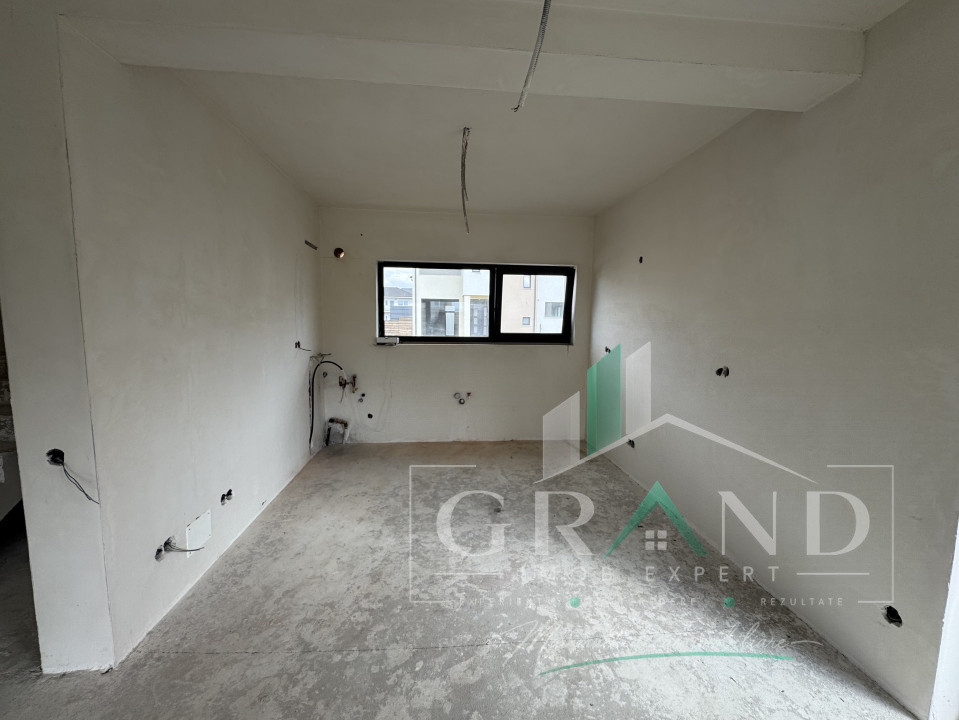 OPORTUNITATE! Casă individuală | 4 camere | 3 băi | Garaj | Teren 450 mp| Dezmir