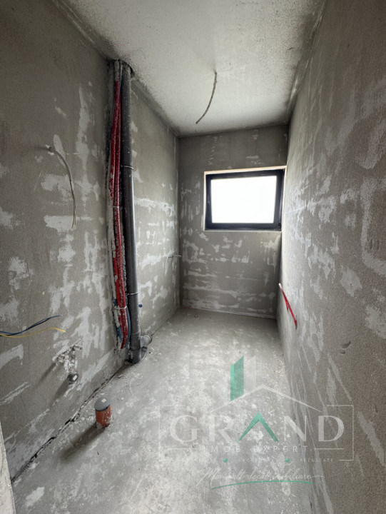 OPORTUNITATE! Casă individuală | 4 camere | 3 băi | Garaj | Teren 450 mp| Dezmir