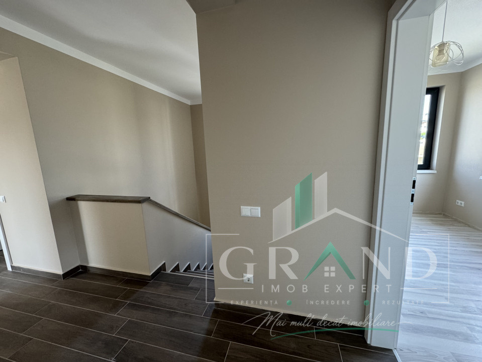 OPORTUNITATE!Casă individuală | 4 camere | 3 băi | Garaj | Terasă | Dezmir