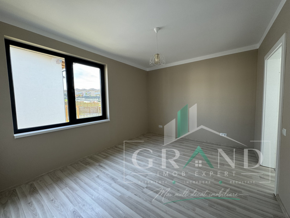 OPORTUNITATE!Casă individuală | 4 camere | 3 băi | Garaj | Terasă | Dezmir