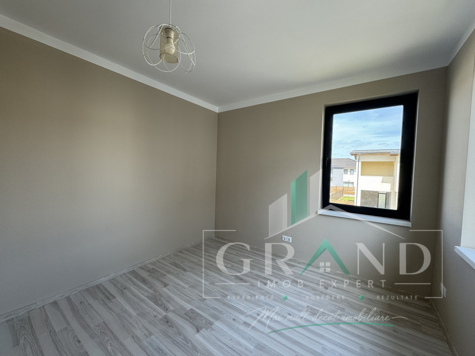 OPORTUNITATE!Casă individuală | 4 camere | 3 băi | Garaj | Terasă | Dezmir
