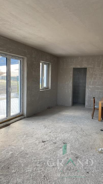 CASA MODERNA DE VANZARE IN TURENI | 147 MP | TEREN 805 MP | UTILITATI COMPLETE