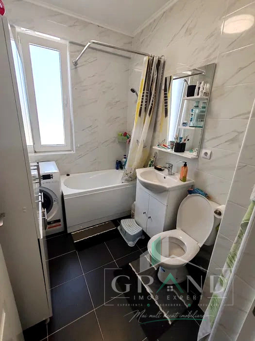 3 camere | 57 mp utili+balcon 10 mp | Parcare | Str.Teilor–lângă pădure