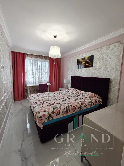  Apartament 3 camere I zona Vivo