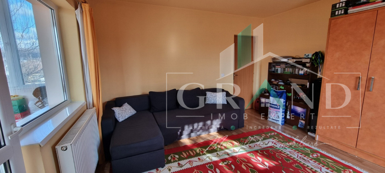 Apartament in vila | 2 camere | Decomandat | Parcare | Curte | Bulgaria/Ira