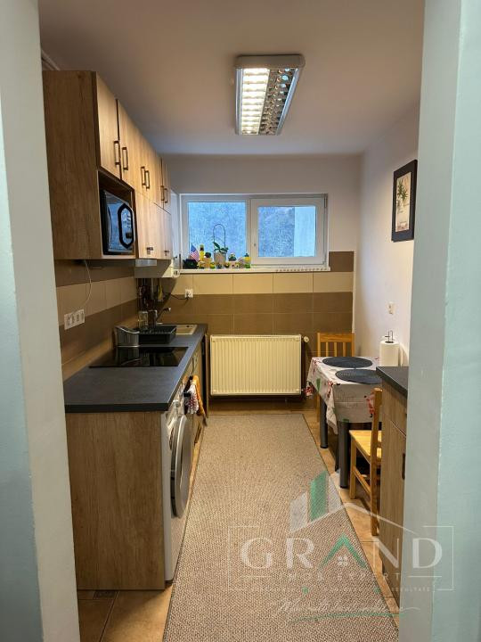 Apartament 2 camere, etaj intermediar, cartier Grigorescu