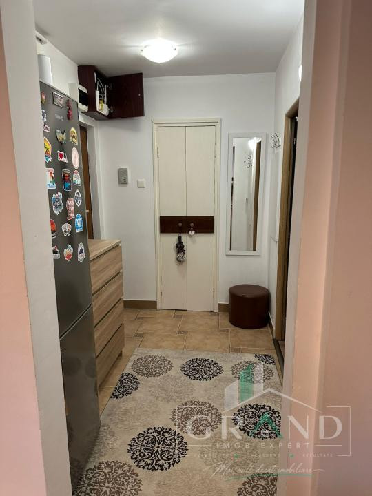 Apartament 2 camere, etaj intermediar, cartier Grigorescu