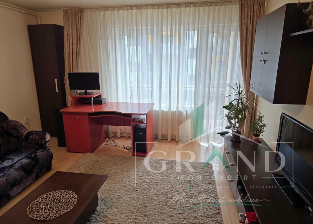 Apartament 3 camere 61mp | balcon 4mp| zona Teilor 