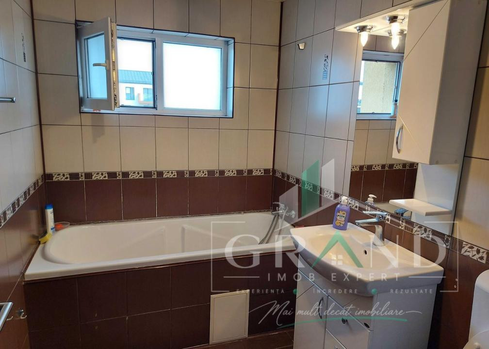 Apartament 3 camere 61mp | balcon 4mp| zona Teilor 