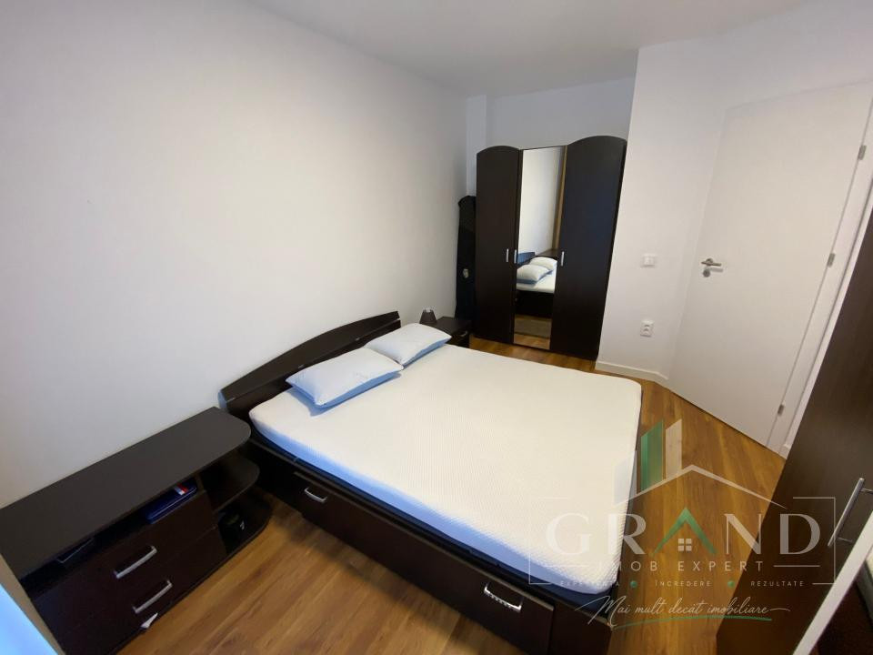 Apartament 3 camere de vanzare , Sesul de Sus, Floresti.