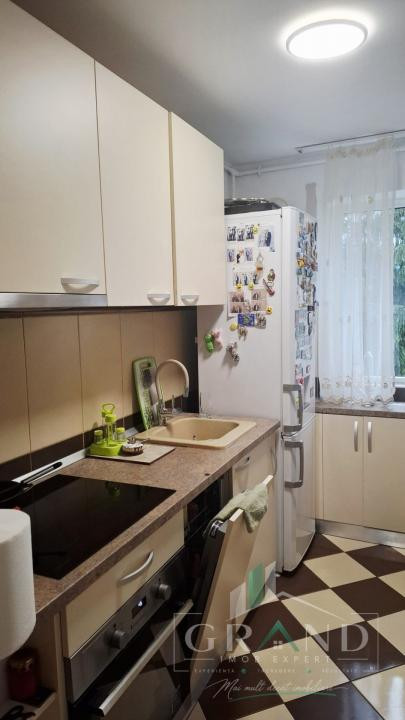 Manastur : Vanzare Apartament | 3 Camere | Boxa | Balcon | 67 MP