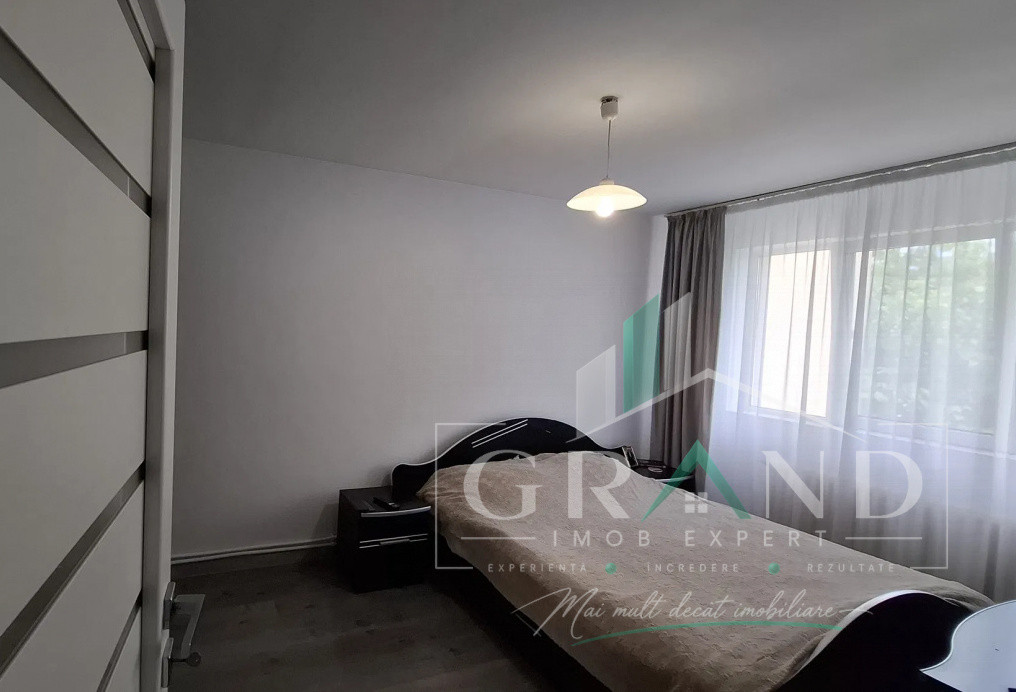 Manastur : Vanzare Apartament | 3 Camere | Boxa | Balcon | 67 MP
