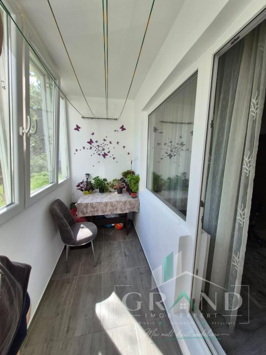 Apartament de vanzare 3 camere , 65 mp ,Manastur.
