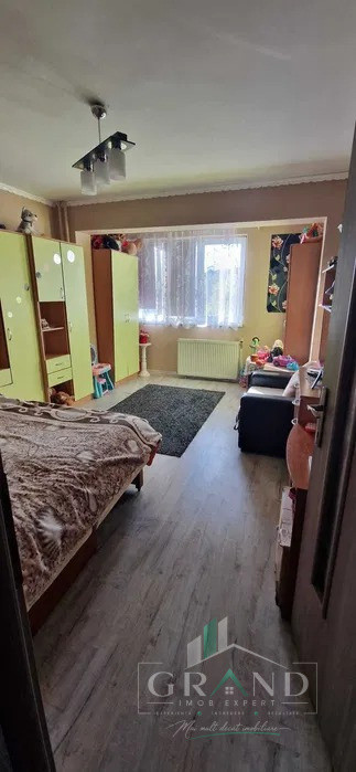 Apartament 2 camere, decomandate, etaj intermediar, Mănăștur