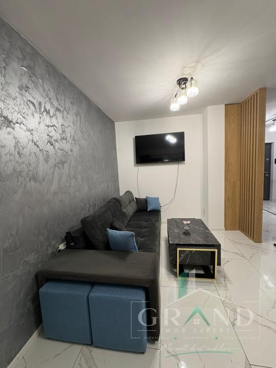 Apartament 2 camere de vanzare , zona Vivo, Floresti.