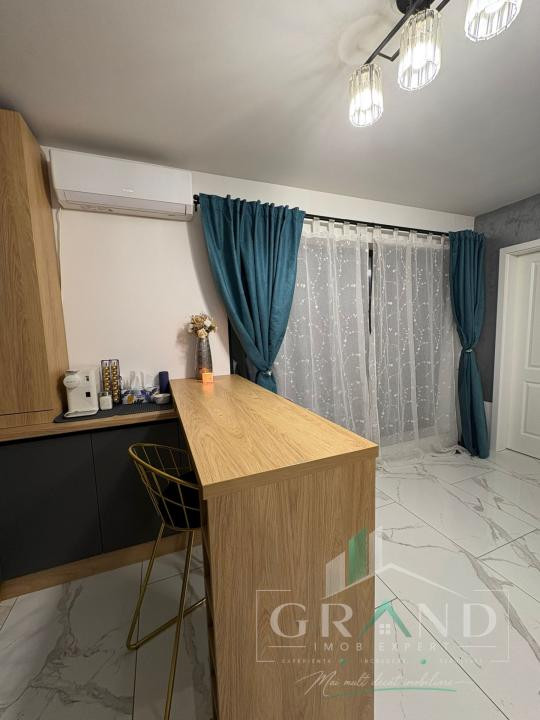 Apartament 2 camere de vanzare , zona Vivo, Floresti.