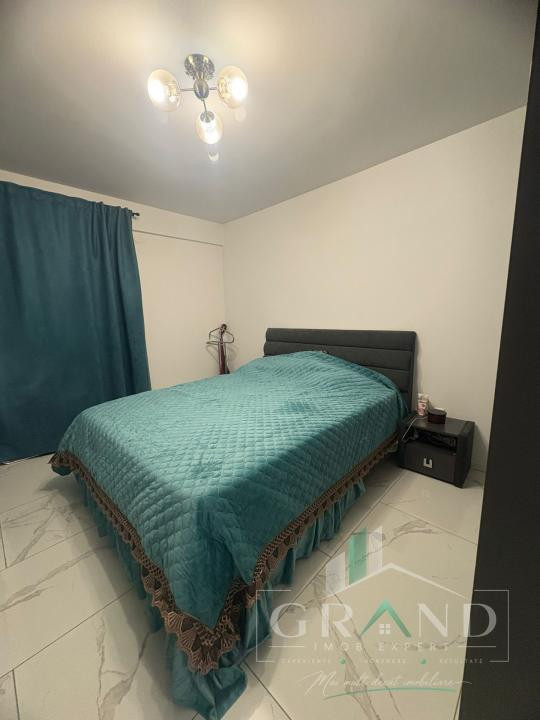 Apartament 2 camere de vanzare , zona Vivo, Floresti.
