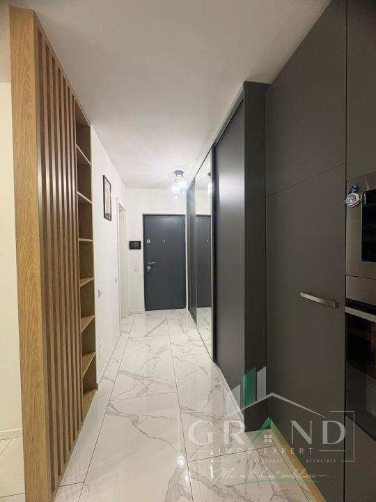 Apartament 2 camere de vanzare , zona Vivo, Floresti.