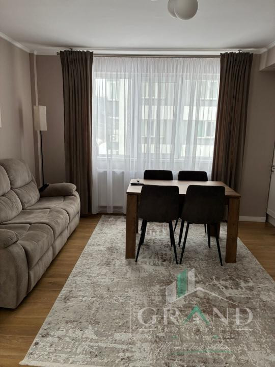 Apartament 3 camere 50mp | balcon | zona Tineretului