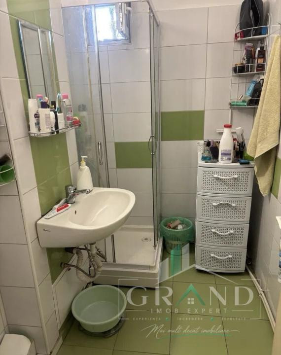 Apartament cu 3 camere, etaj 1, zona Constantin Brâncuși