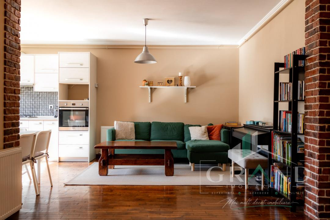 Apartament 2 camere de vanzare , Floresti