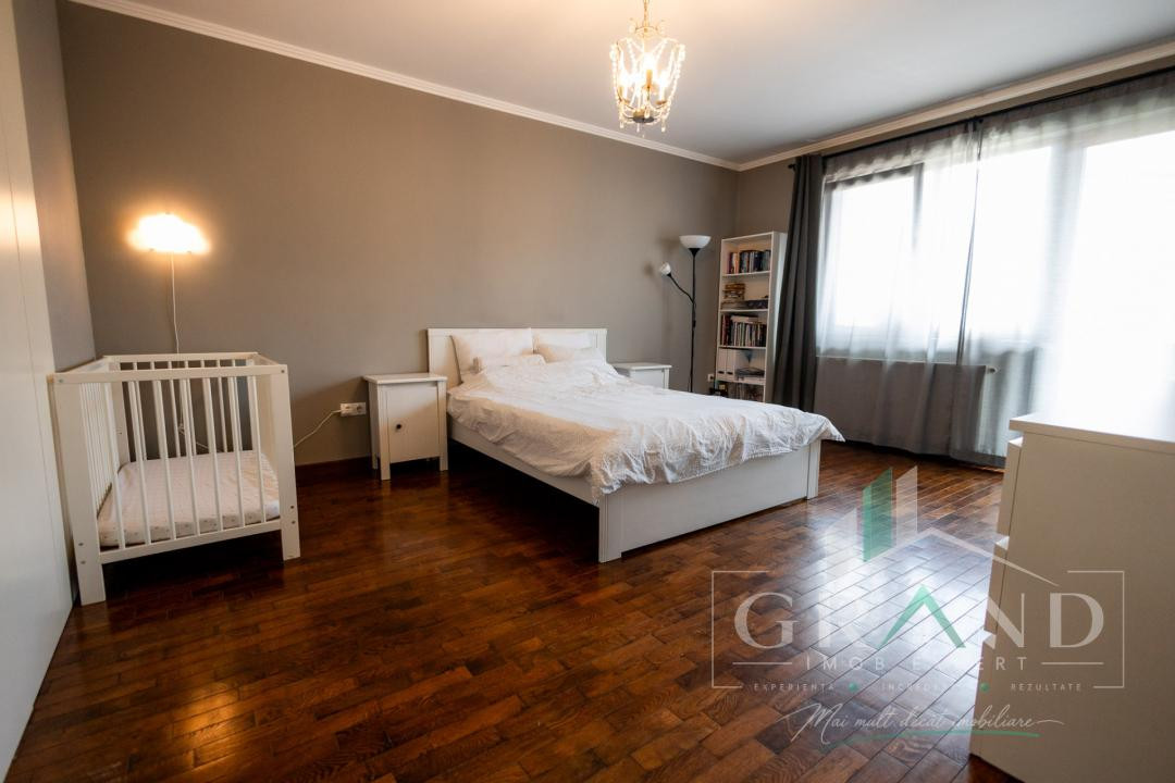 Apartament 2 camere de vanzare , Floresti