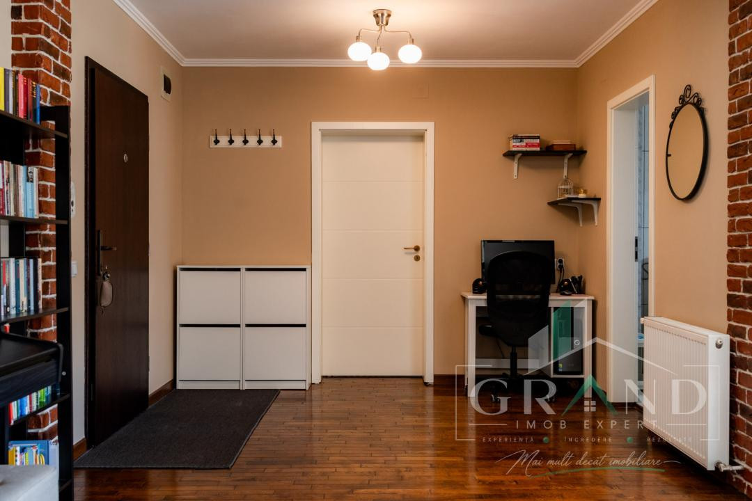 Apartament 2 camere de vanzare , Floresti