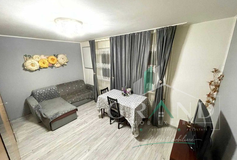 Ap 4 camere | 2 băi | Balcon | zona Mănăștur/Primăverii