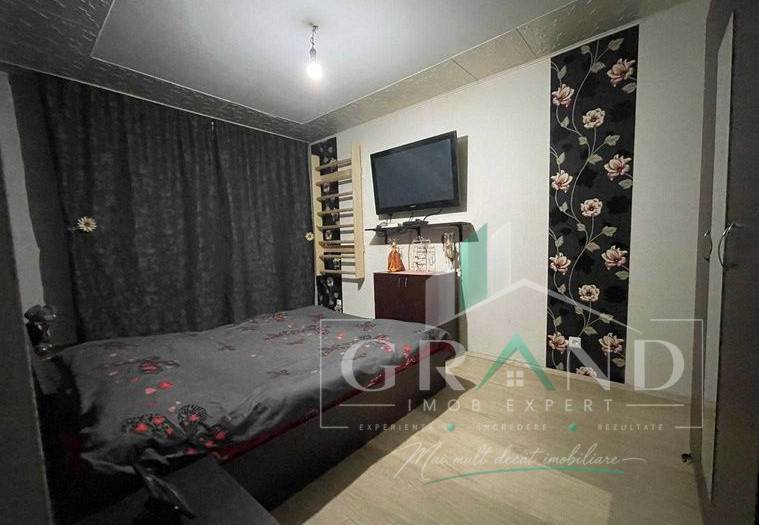 Ap 4 camere | 2 băi | Balcon | zona Mănăștur/Primăverii