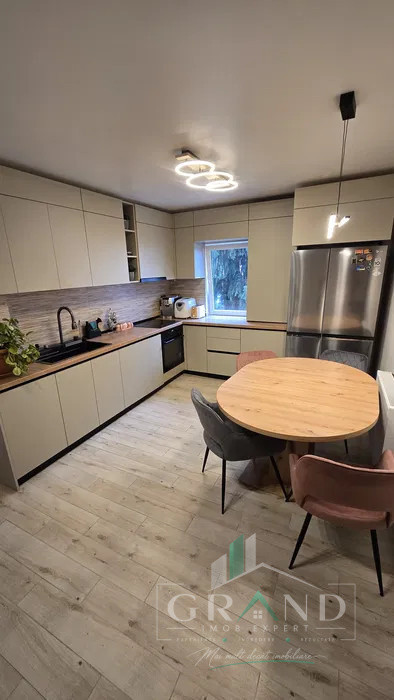 3 camere RENOVAT | 67 mp | 2 Balcoane | Piata Zorilor-Mobilat si utilat