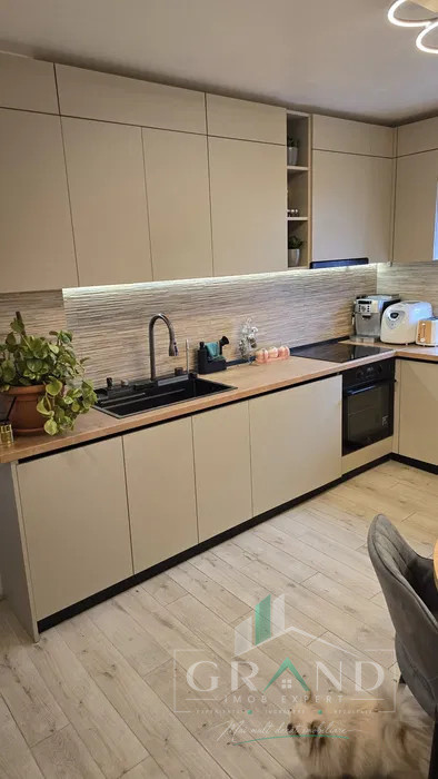 3 camere RENOVAT | 67 mp | 2 Balcoane | Piata Zorilor-Mobilat si utilat