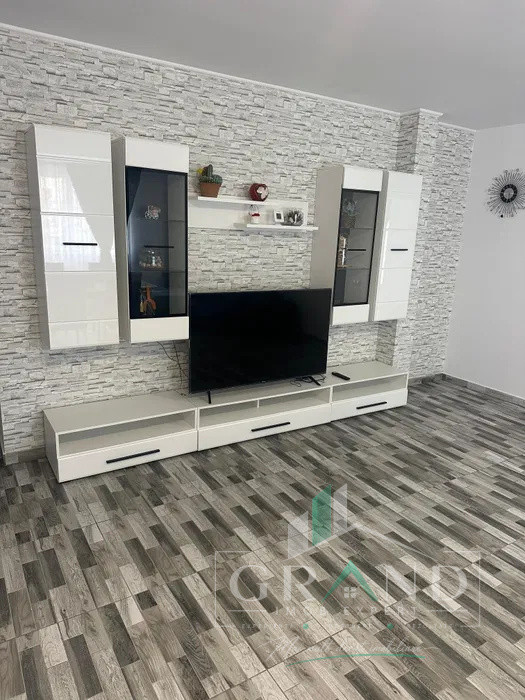 Ap 2 camere | BALCON | PARCARE | Zona VIVO-Razoare