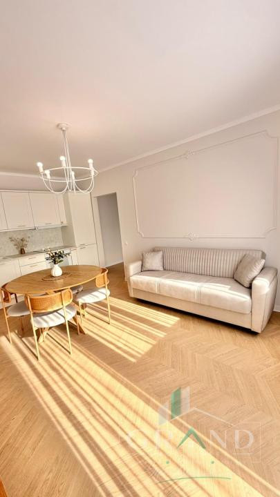 Nou Finisat | Apartament cu 3 Camere | Balcon | Parcare | Floresti/Urusagului