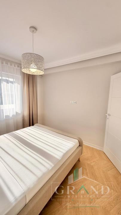 Nou Finisat | Apartament cu 3 Camere | Balcon | Parcare | Floresti/Urusagului