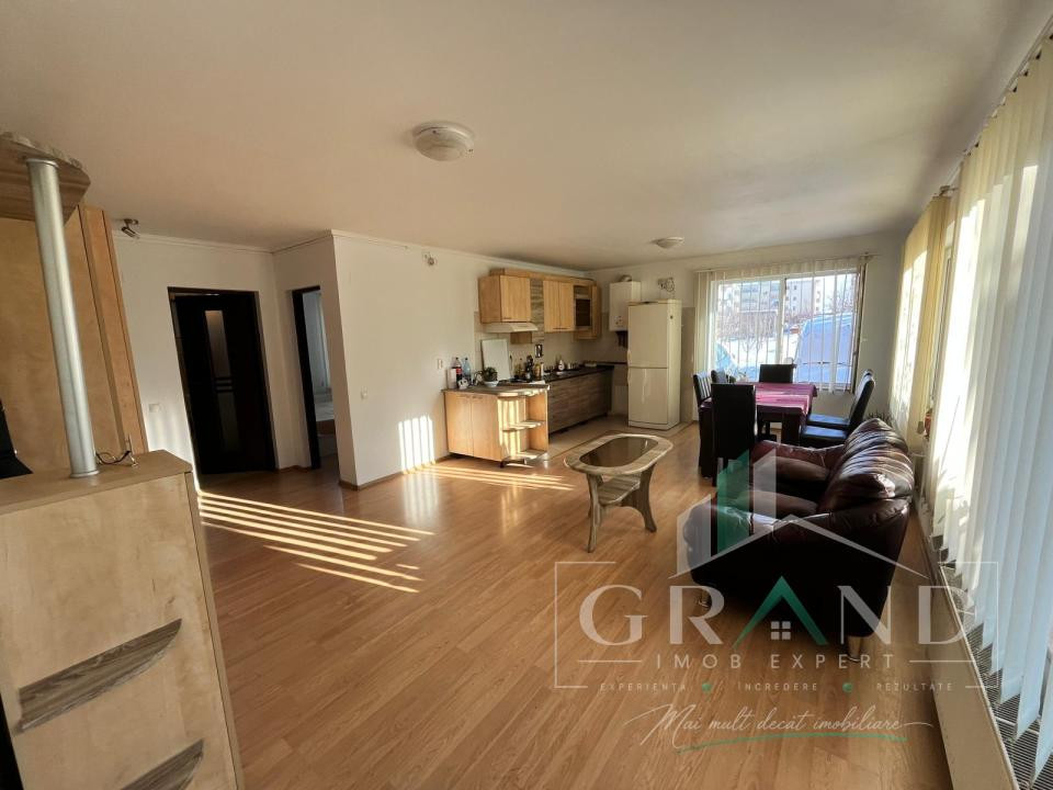 Apartament 3 camere de vanzare , Buna Ziua, zona Lidl