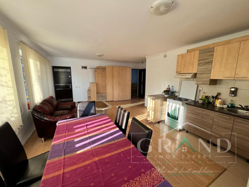 Apartament 3 camere de vanzare , Buna Ziua, zona Lidl