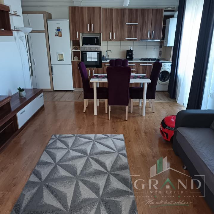 Apartament 3 camere de vanzare , zona Sesul de Sus , Floresti