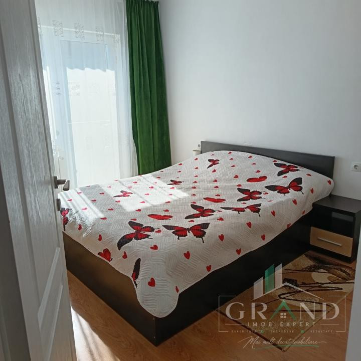 Apartament 3 camere de vanzare , zona Sesul de Sus , Floresti