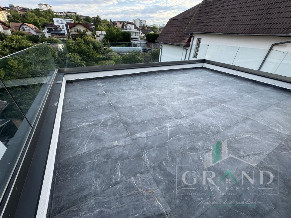 Apartament exclusivist în Andrei Mureșanu | 75 mp + 48 mp terase
