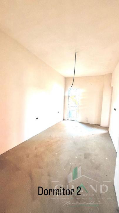 Oportunitate ! Apartament 4 Camere | Semifinisat | Logie 10 MP | Floresti
