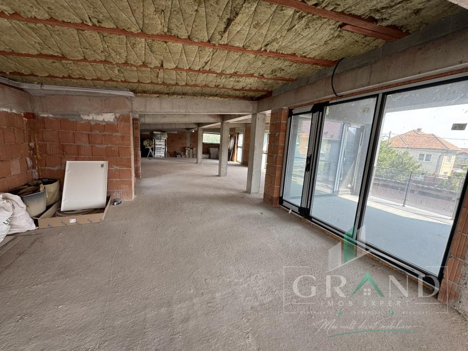 DE ÎNCHIRIAT–Spațiu Comercial/Birouri/Clinică–162 mp OPEN SPACE | Florești/ONCOS