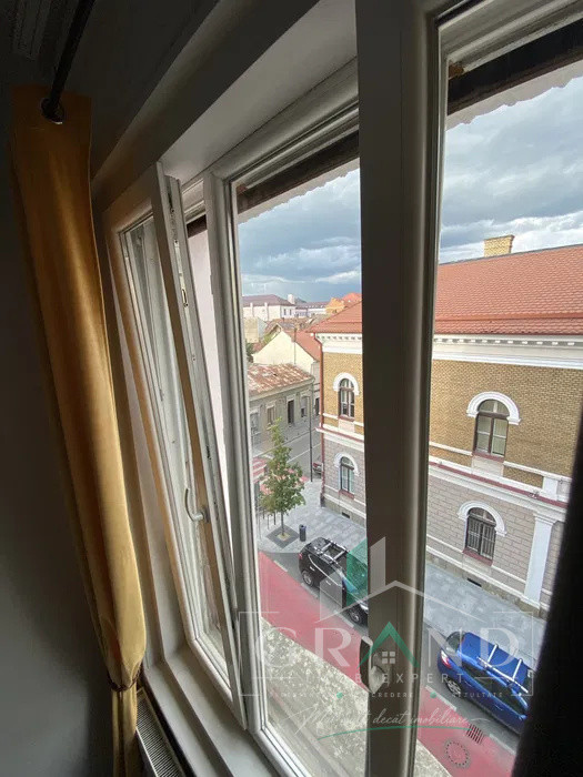 Apartament Ultracentral | 3 Camere | Living | Etaj 2 | Petfriendly