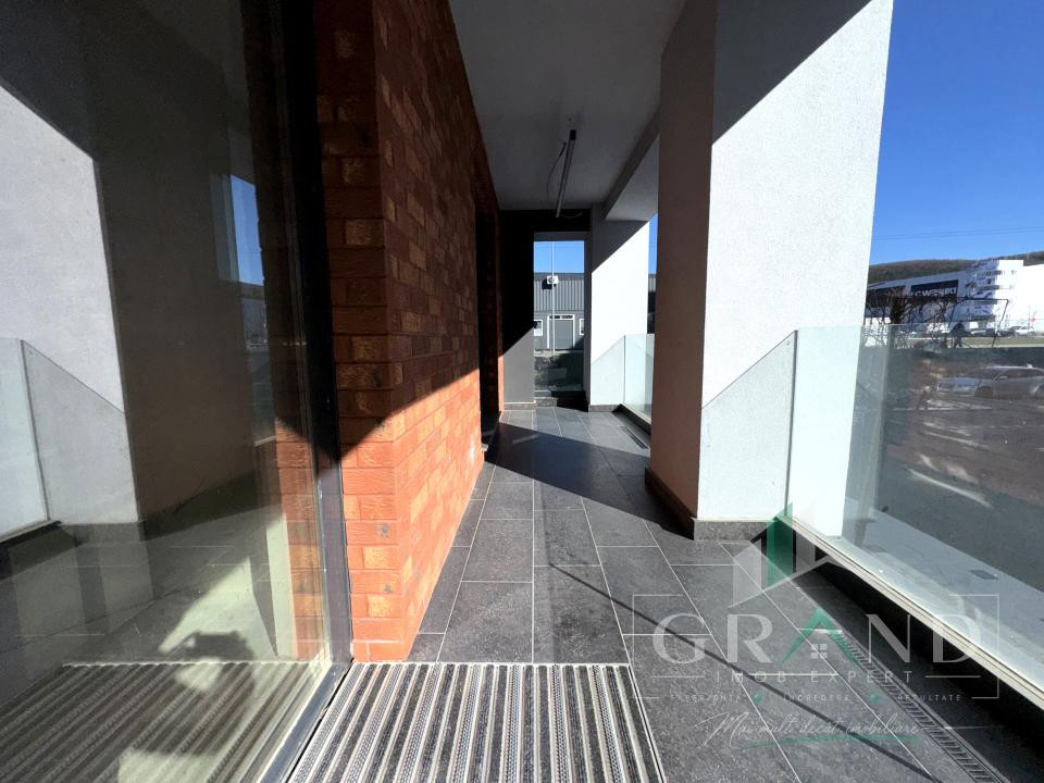 SPAȚIU COMERCIAL 120mp | 4 ÎNCĂPERI | 3 BAI | TERASĂ 20mp | PARCARE | VIVO MALL