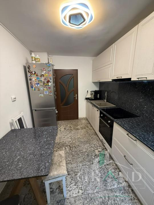 Apartament 3 camere | DECOMANDAT| Zona Iulius