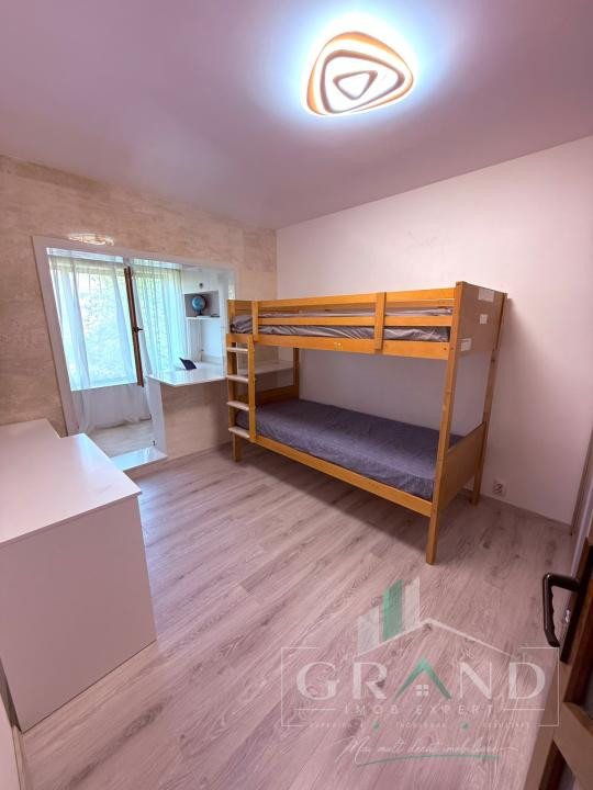 Apartament 3 camere | DECOMANDAT| Zona Iulius