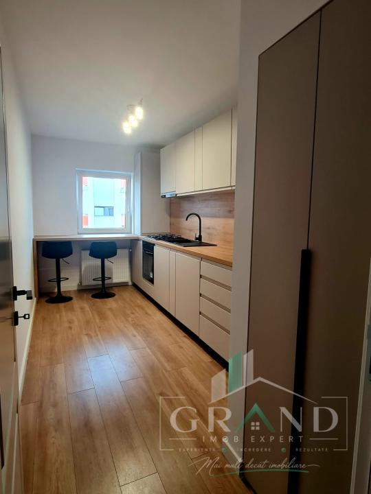 Apartament de vanzare 2 camere decomandate, Sesul de Sus, Floresti