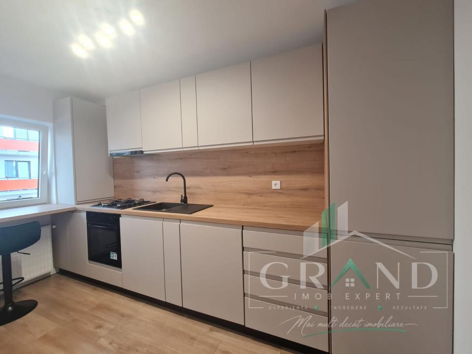 Apartament de vanzare 2 camere decomandate, Sesul de Sus, Floresti